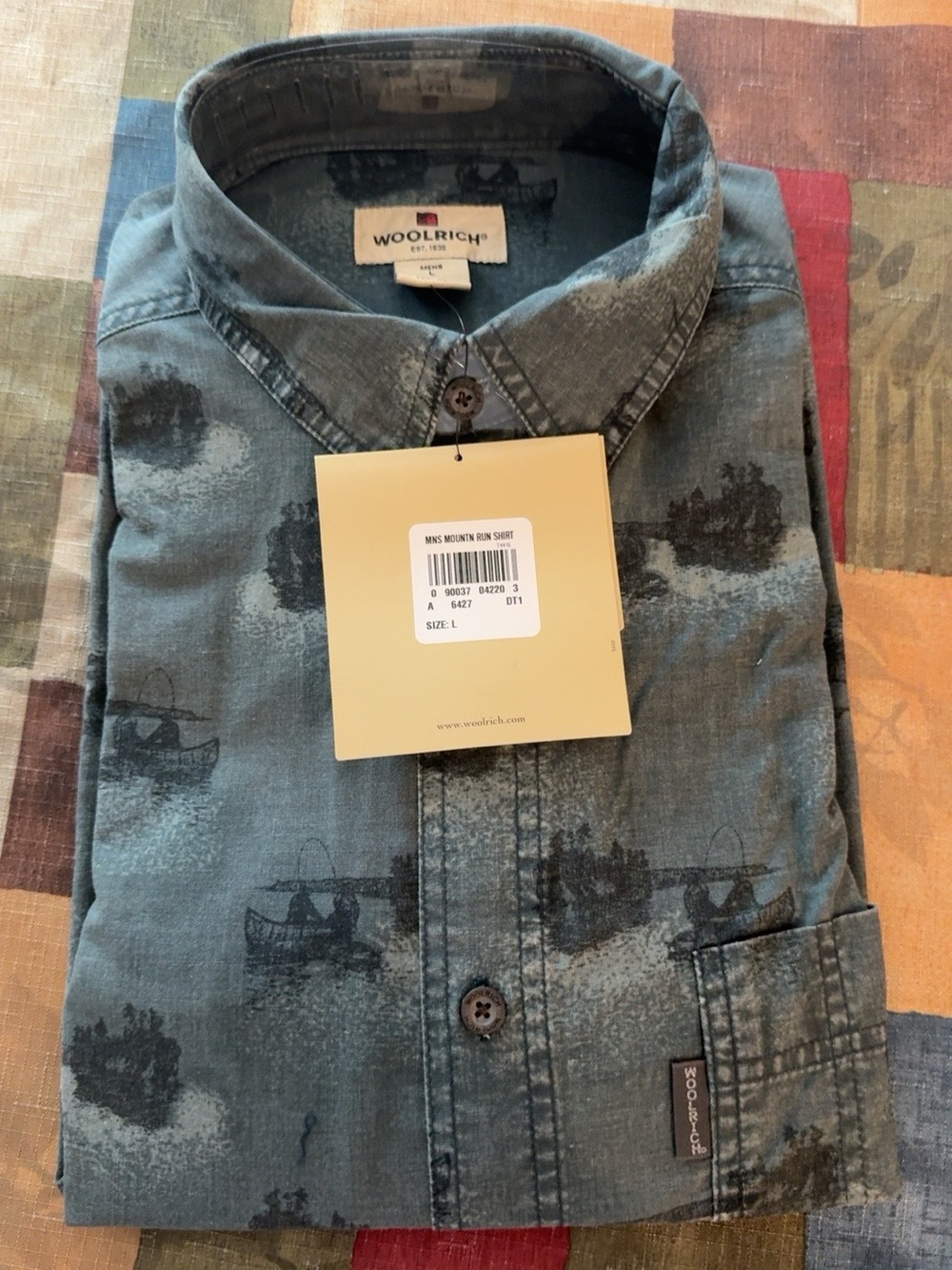 Woolrich Mountain Run Shirt Men’s L NWT NOS Long Sleeve Scenic Canoe Print